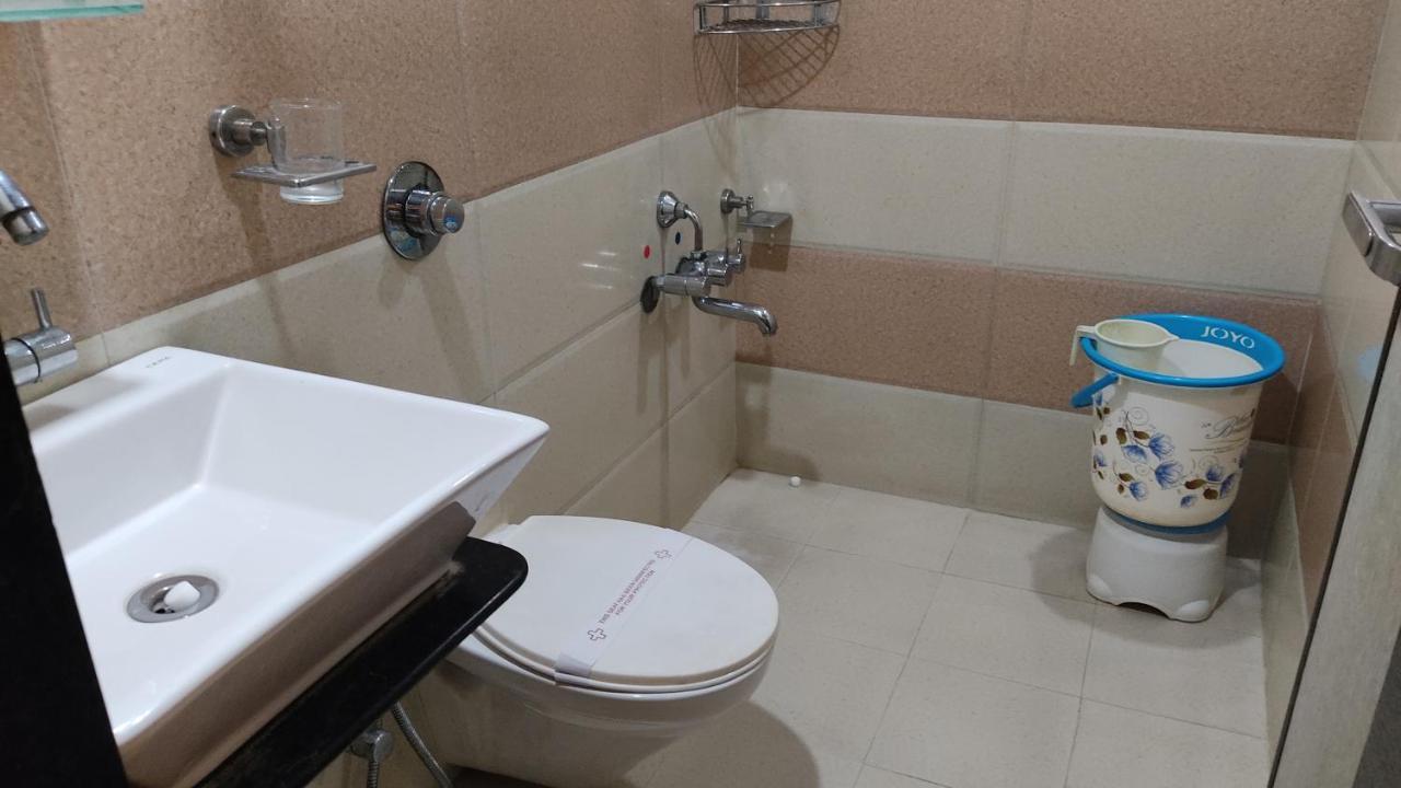 Hotel Flair Inn Ahmedabad Extérieur photo