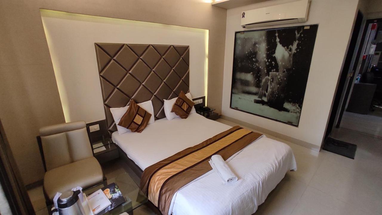 Hotel Flair Inn Ahmedabad Extérieur photo