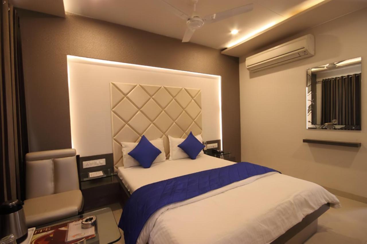 Hotel Flair Inn Ahmedabad Extérieur photo