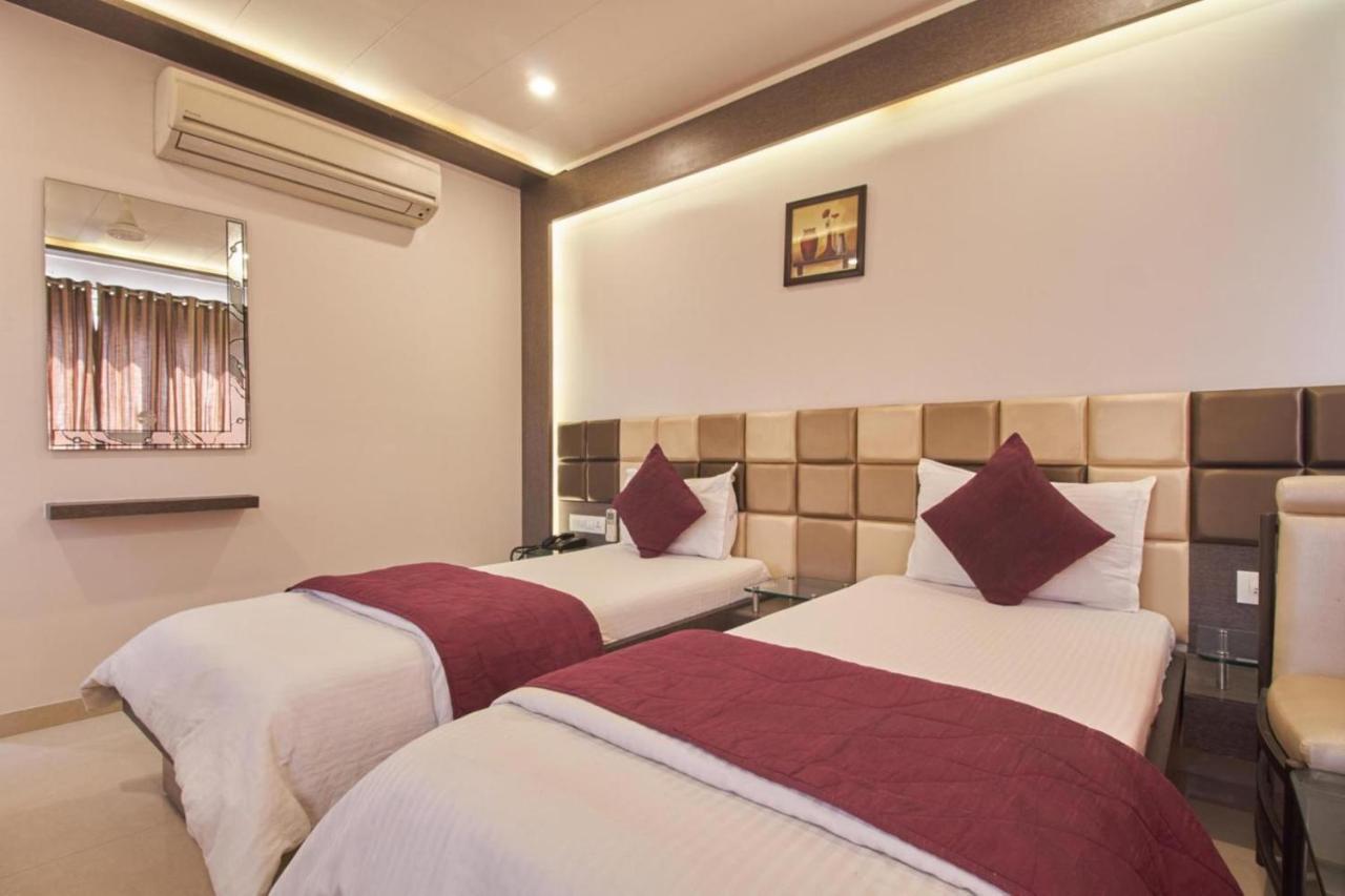 Hotel Flair Inn Ahmedabad Extérieur photo