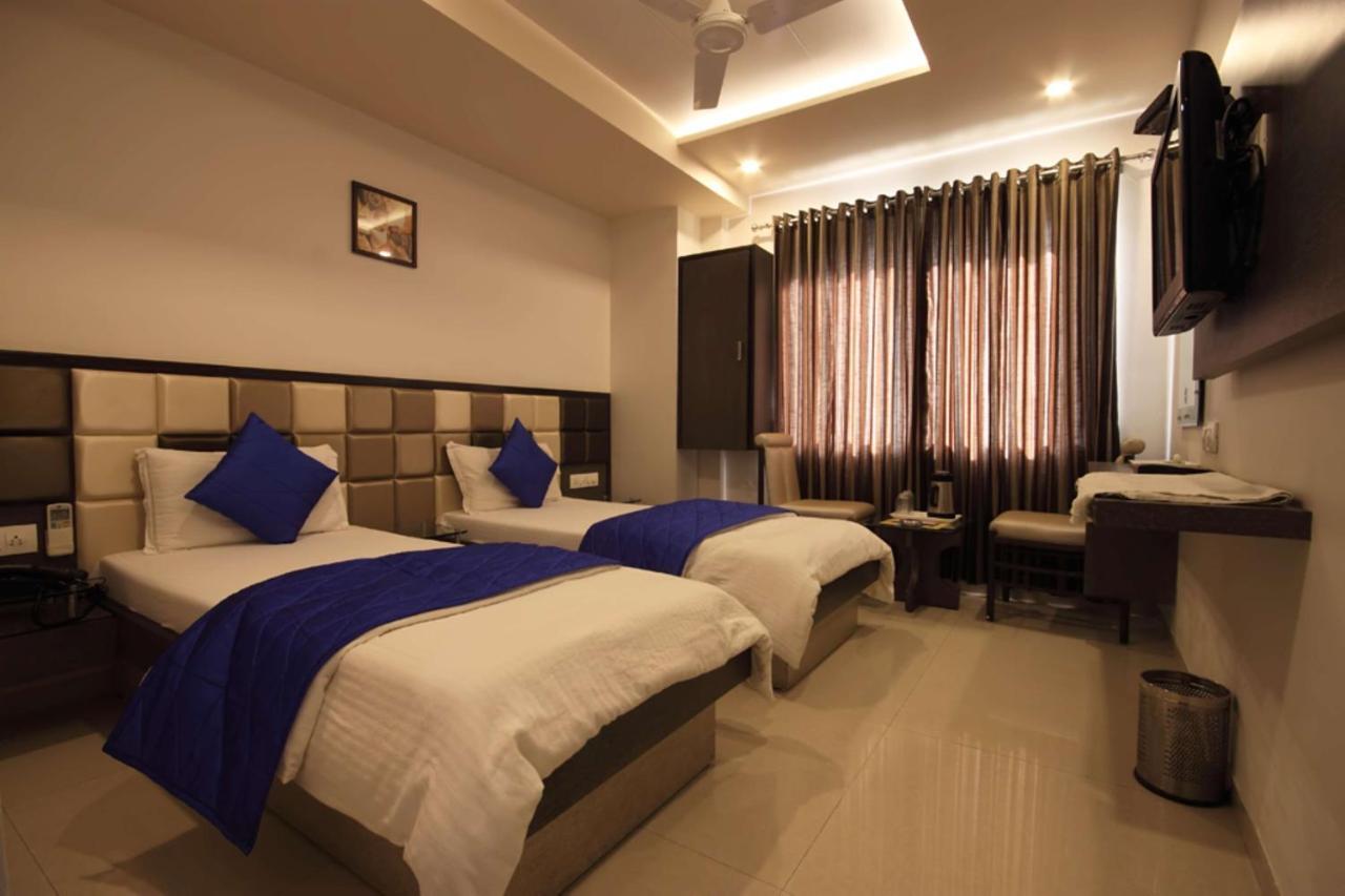 Hotel Flair Inn Ahmedabad Extérieur photo